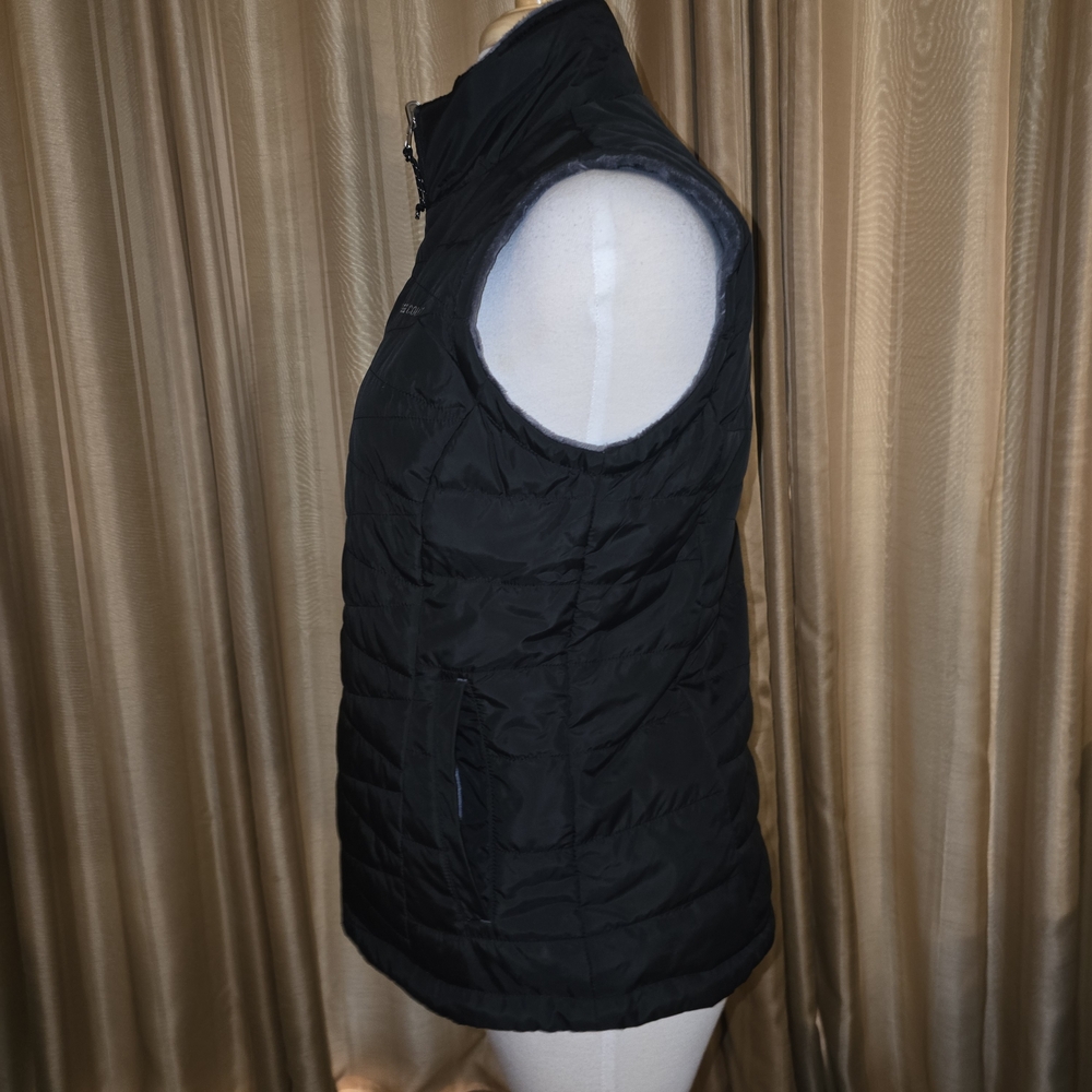 Free Country Black / Grey Faux Fur Reversable Puffer Vest Size Medium - Picture 3 of 9
